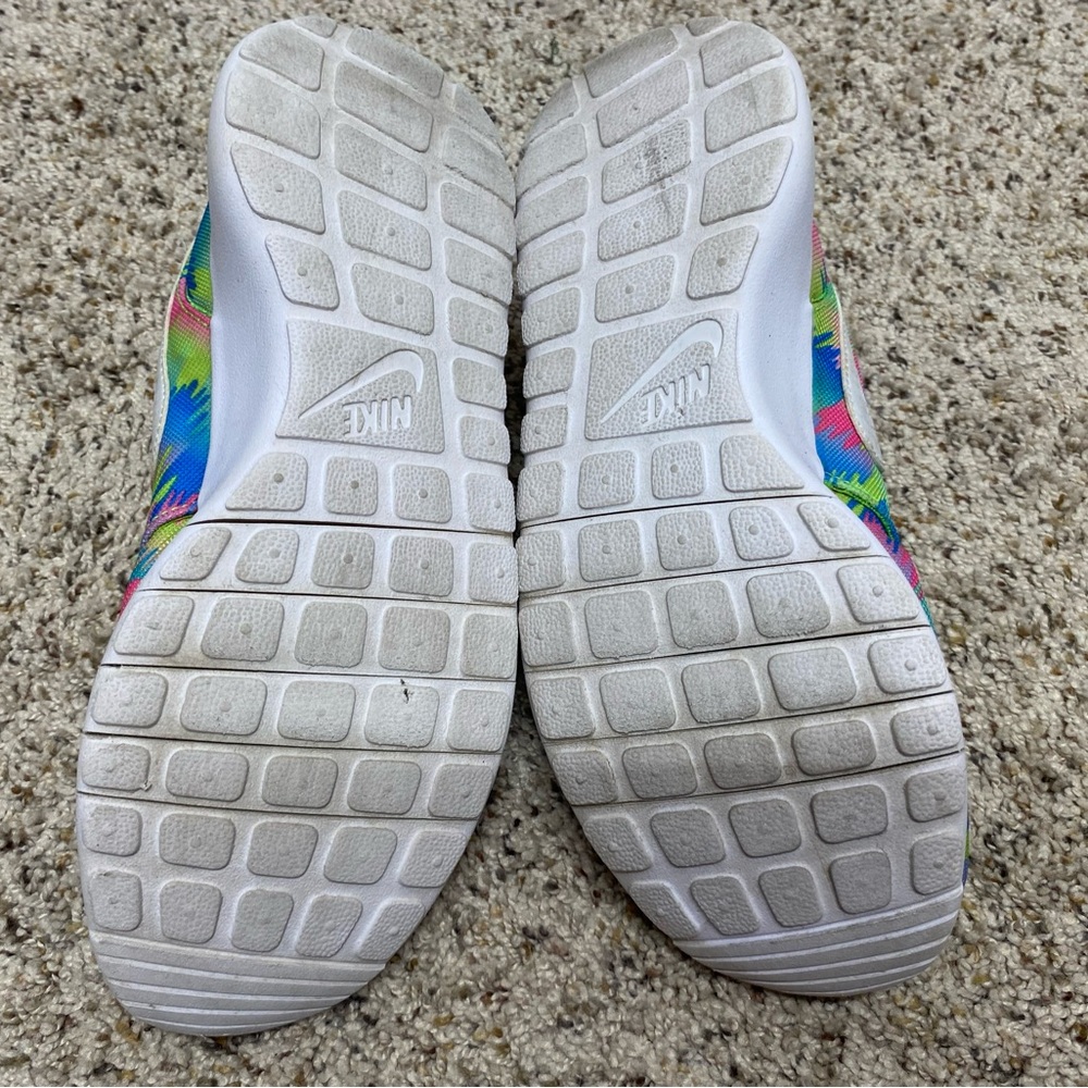 Nike Roshe one print girls 6.5 womens 8 sneakers colorful shoes pink blue green - Picture 5 of 6